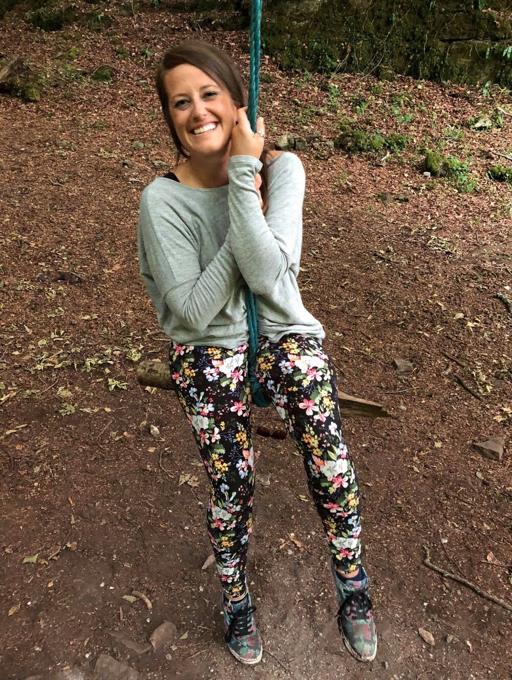 *Bundle 3/$20!* Super Soft Floral Print Leggings - Picture 3 of 6